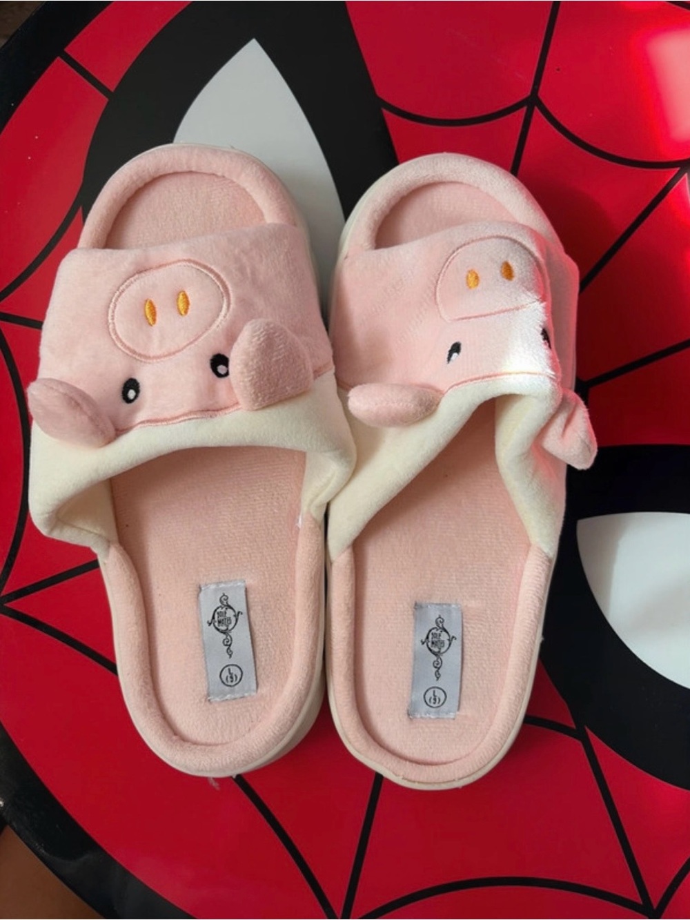 Plush Pink Pig Slide Slippers for Women - Cozy Indoor Slides